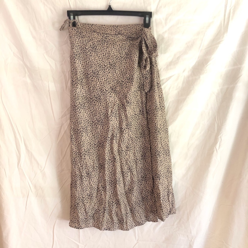 Mid wrap cheetah skirt